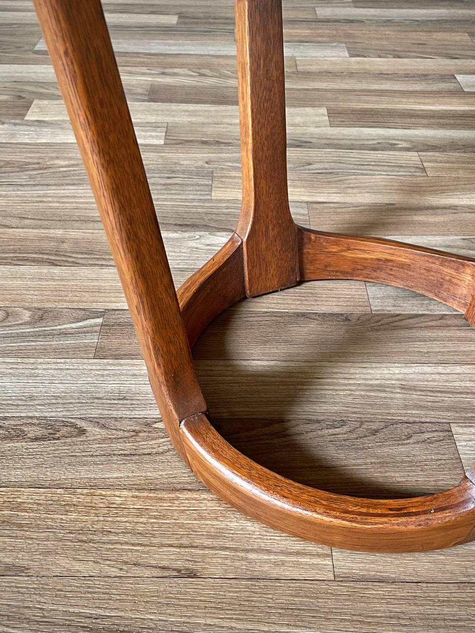 Newly Refinished - Mid-Century Modern “Rhythm” Round Side Table by Lane 2