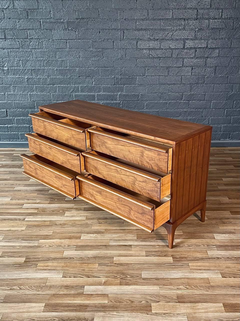 Mid-20th Century Newly Refinished - Mid-Century Modern “Rhythm” Walnut Dresser by Lane