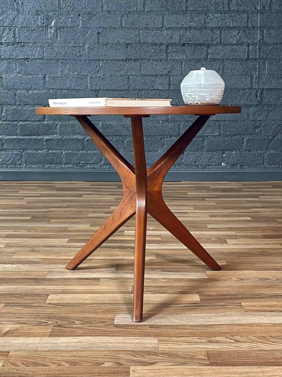 Mid-20th Century Newly Refinished - Mid-Century Modern Round Side Table w/ Sculpted Tripod Base