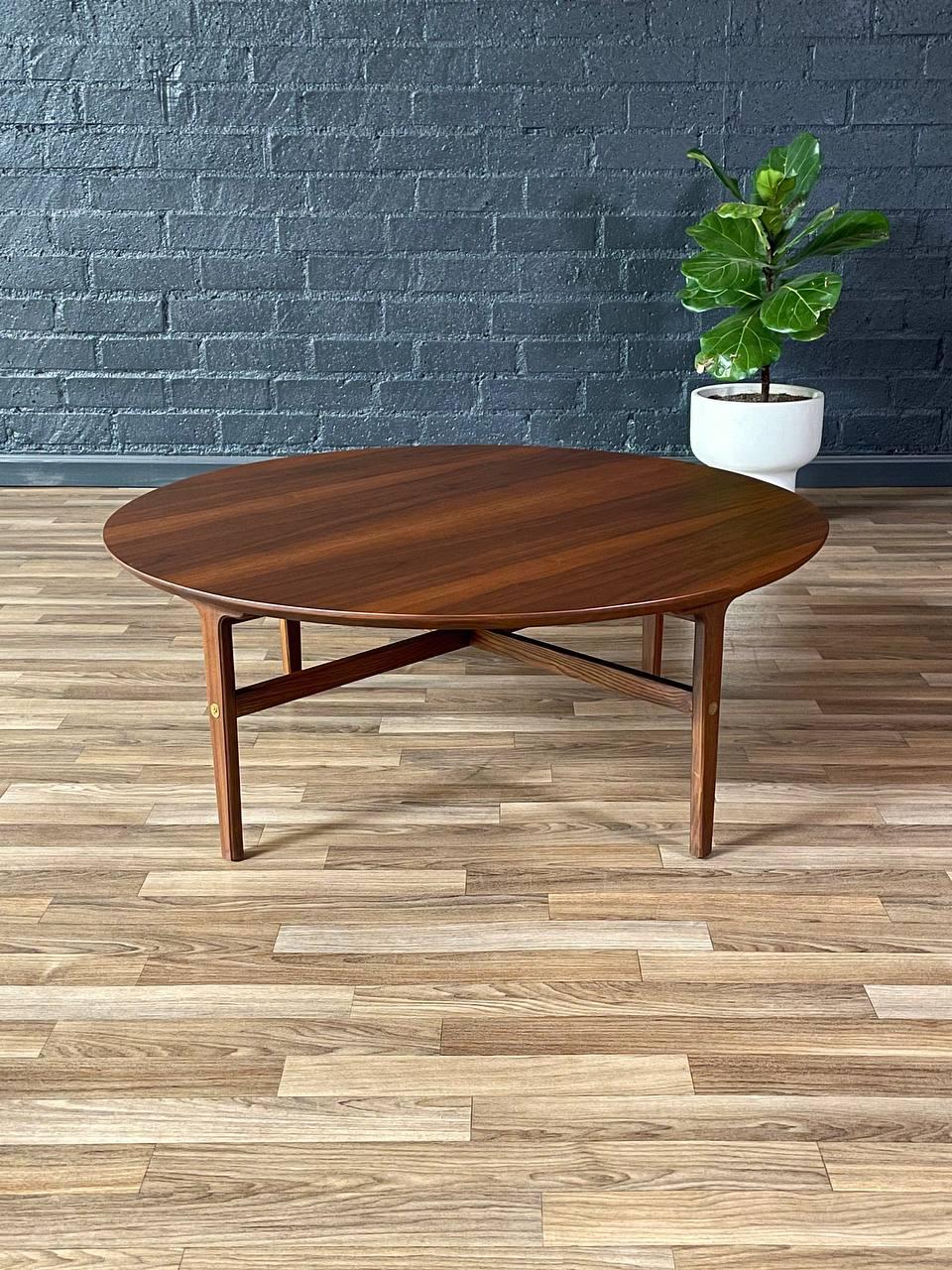 Brass Newly Refinished - Mid-Century Modern Round Walnut Coffee Table by Stanley For Sale