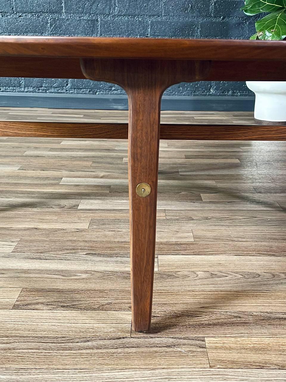 Newly Refinished - Mid-Century Modern Round Walnut Coffee Table by Stanley For Sale 3