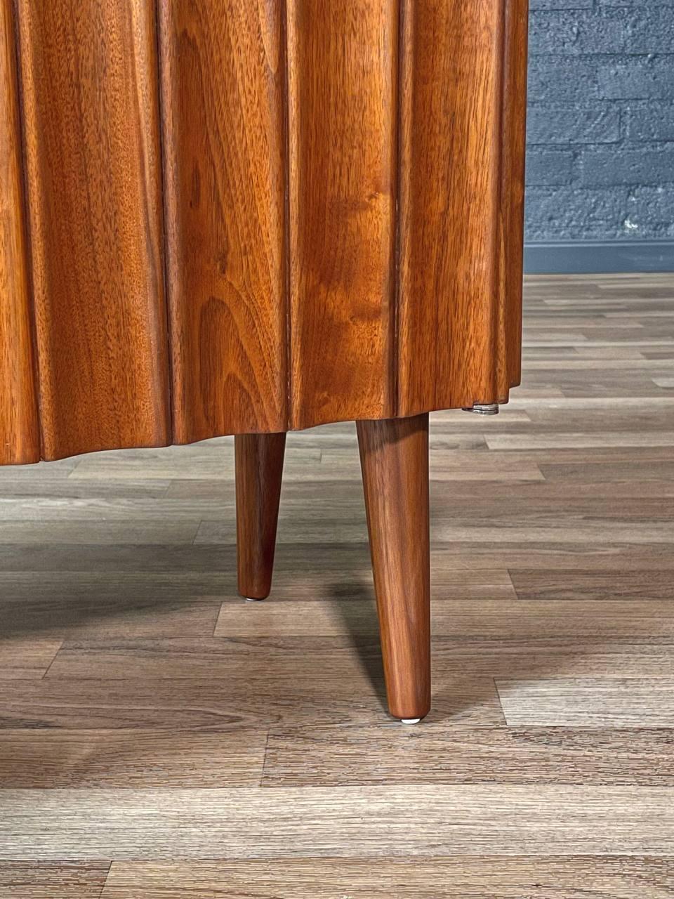 Newly Refinished - Mid-Century Modern Sculpted Walnut Bow-Front Cabinet For Sale 4