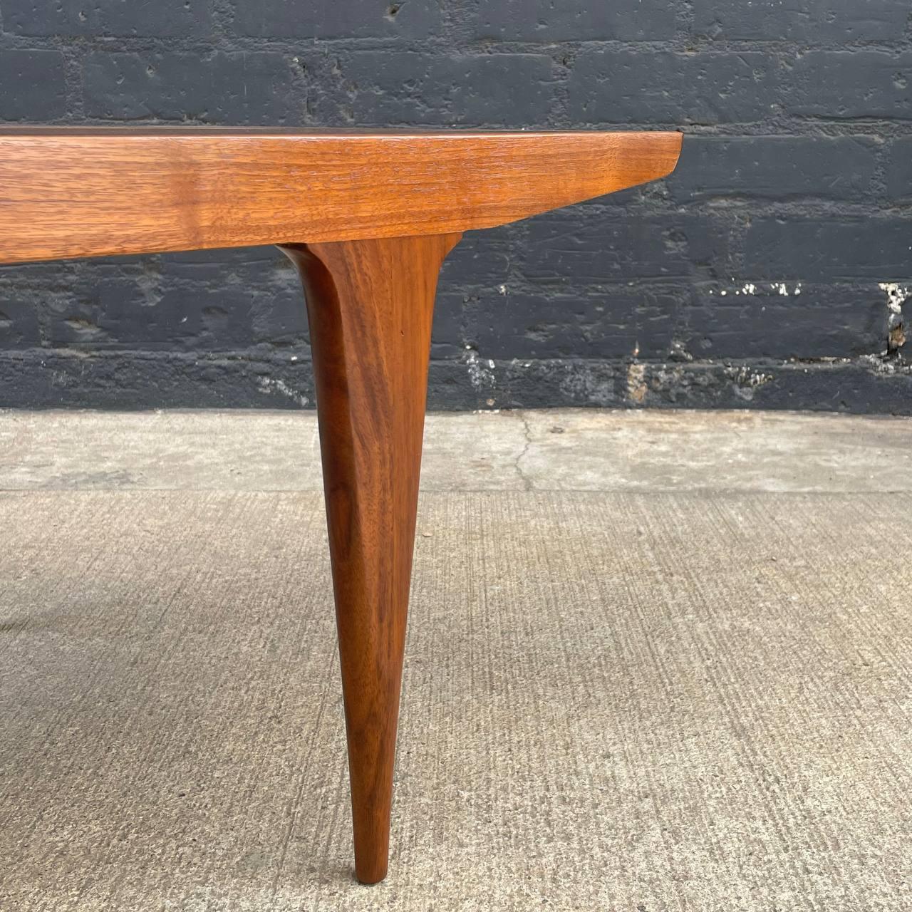 Newly Refinished - Mid-Century Modern Sculpted Walnut Coffee Table For Sale 5