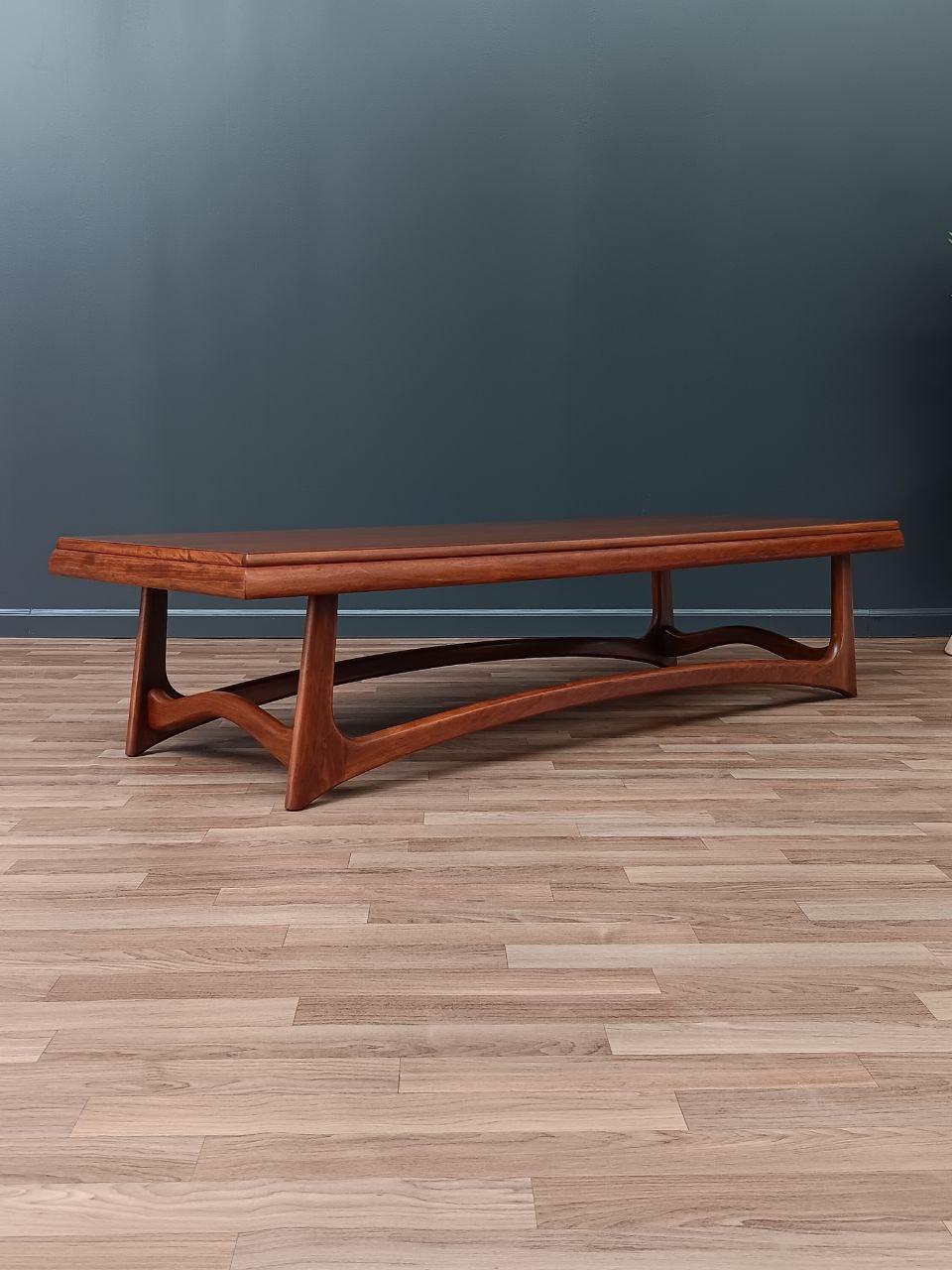 American Newly Refinished - Mid-Century Modern Sculpted Walnut Coffee Table For Sale