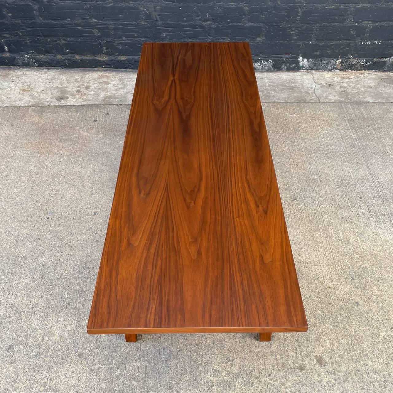 Mid-20th Century Newly Refinished - Mid-Century Modern Sculpted Walnut Coffee Table For Sale