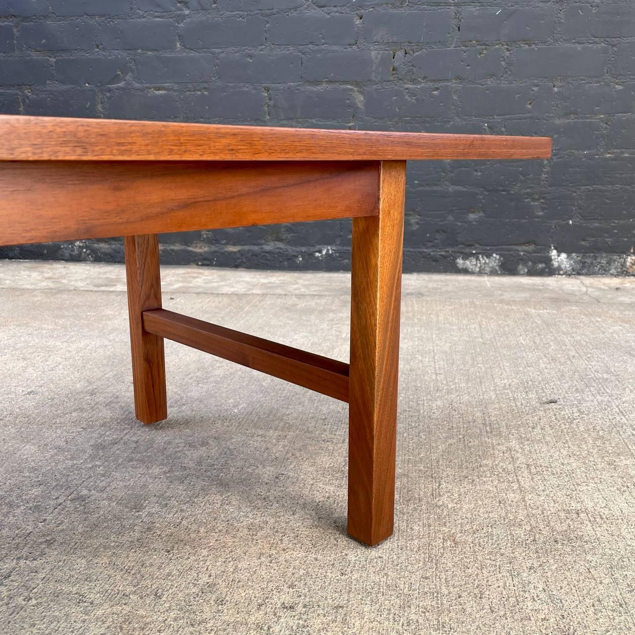 Newly Refinished - Mid-Century Modern Sculpted Walnut Coffee Table For Sale 4
