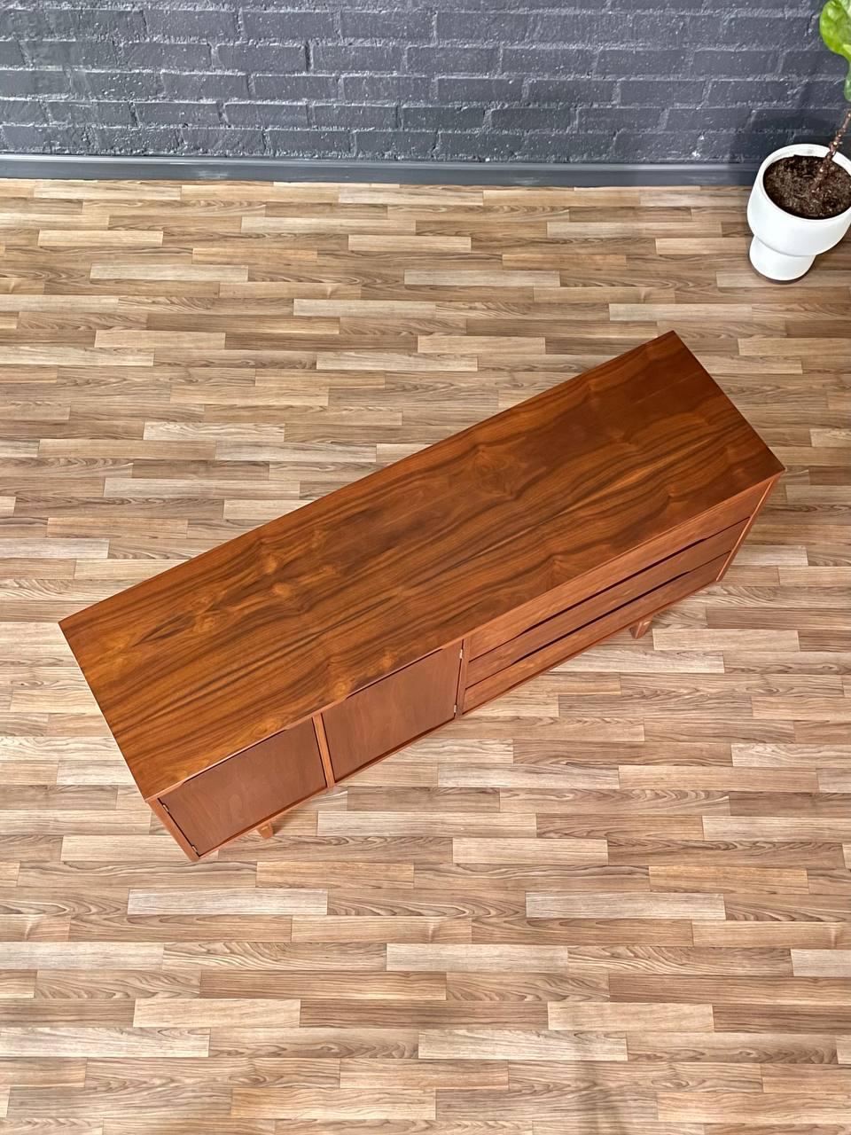 Brass Newly Refinished - Mid-Century Modern Sculpted Walnut Credenza by Stanley For Sale