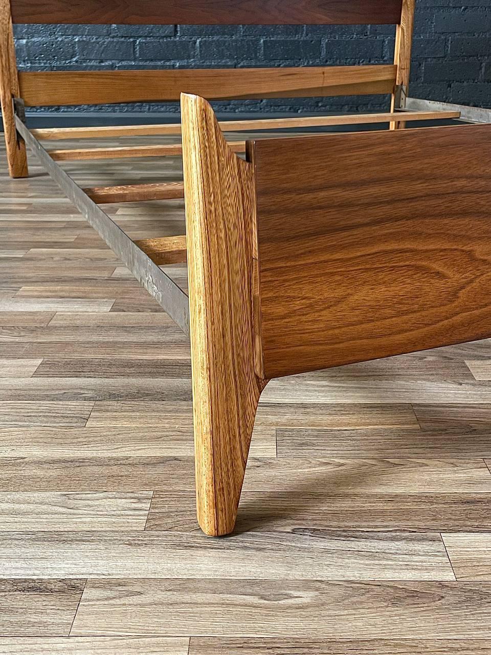 Newly Refinished - Mid-Century Modern Sculpted Walnut Full-Size Bed Frame For Sale 1