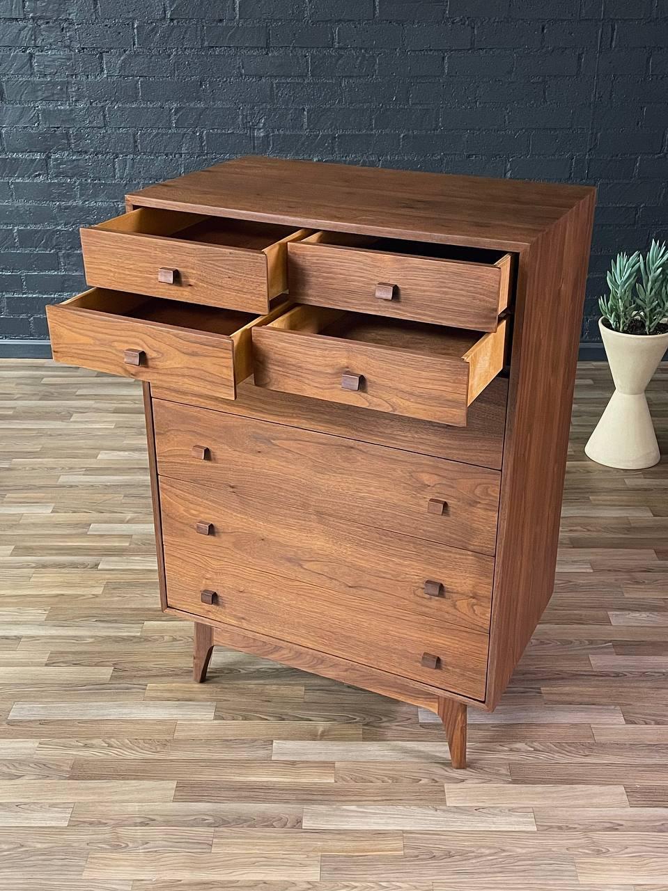 American Newly Refinished - Mid-Century Modern Sculpted Walnut Highboy Dresser