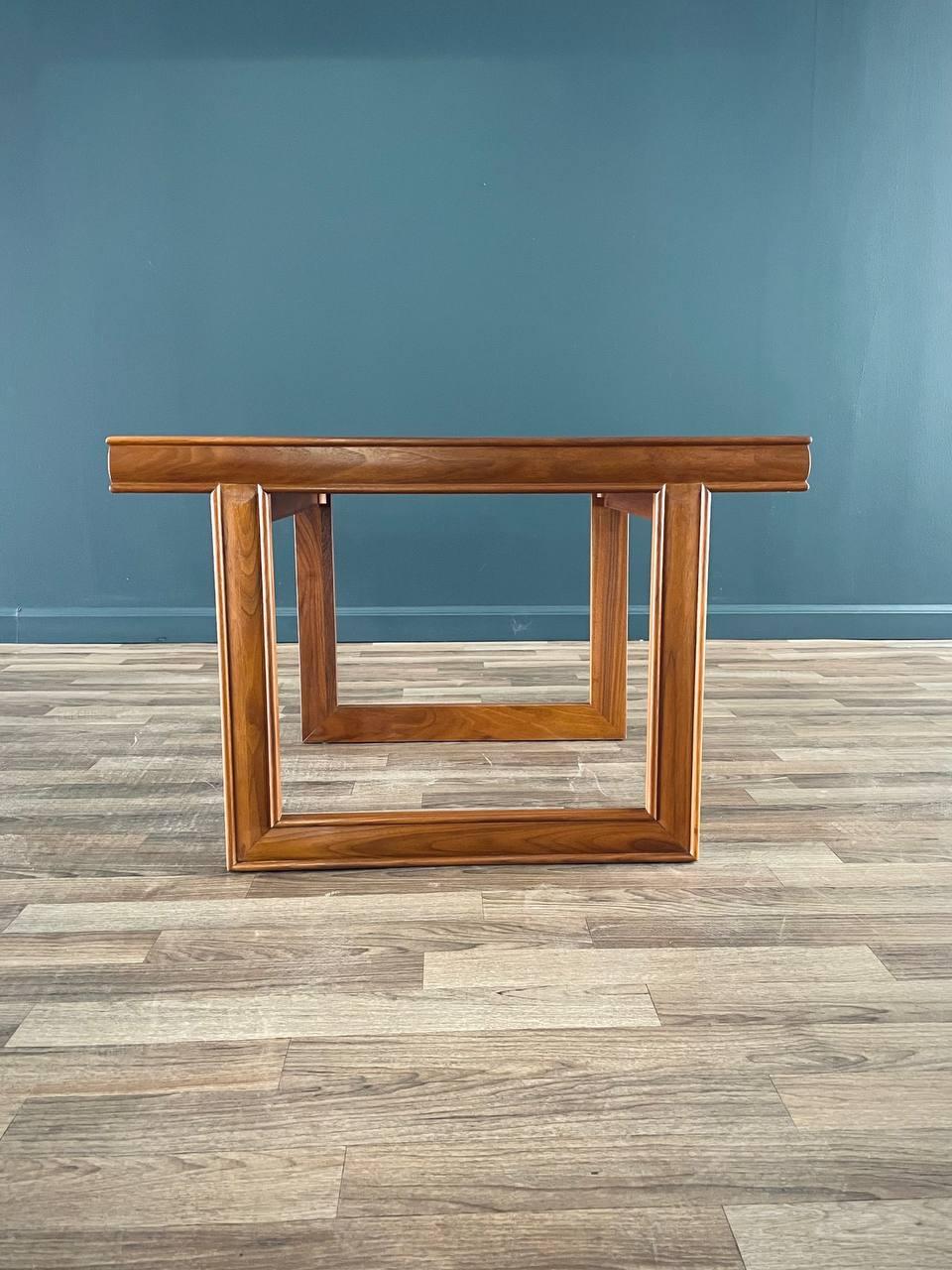 Table d'appoint moderne du milieu du siècle par John Keal pour Brown Saltman Excellent état - En vente à Los Angeles, CA