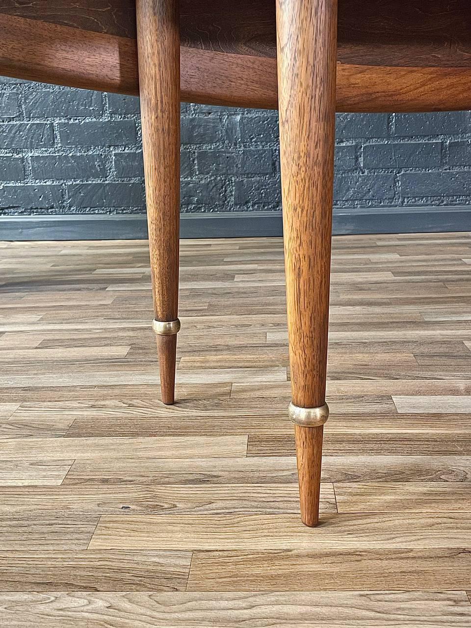 Newly Refinished - Mid-Century Modern “Sophisticate” Drop-Leaf Dining Table For Sale 3