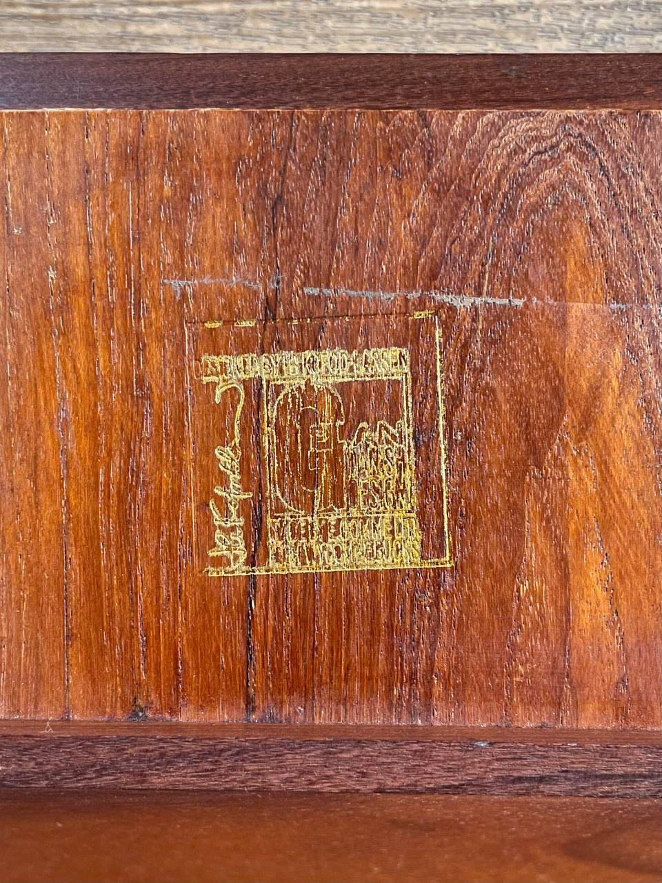 Mid-Century Modern Teak Side Table by Ib Kofod-Larsen for G-Plan For Sale 5
