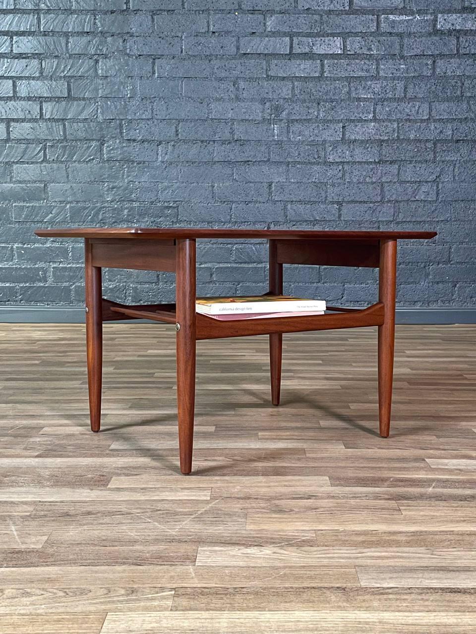 English Mid-Century Modern Teak Side Table by Ib Kofod-Larsen for G-Plan For Sale
