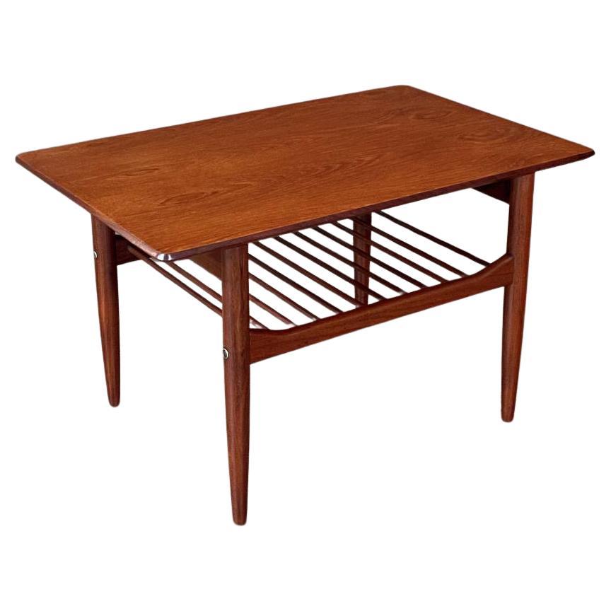Mid-Century Modern Teak Side Table by Ib Kofod-Larsen for G-Plan For Sale