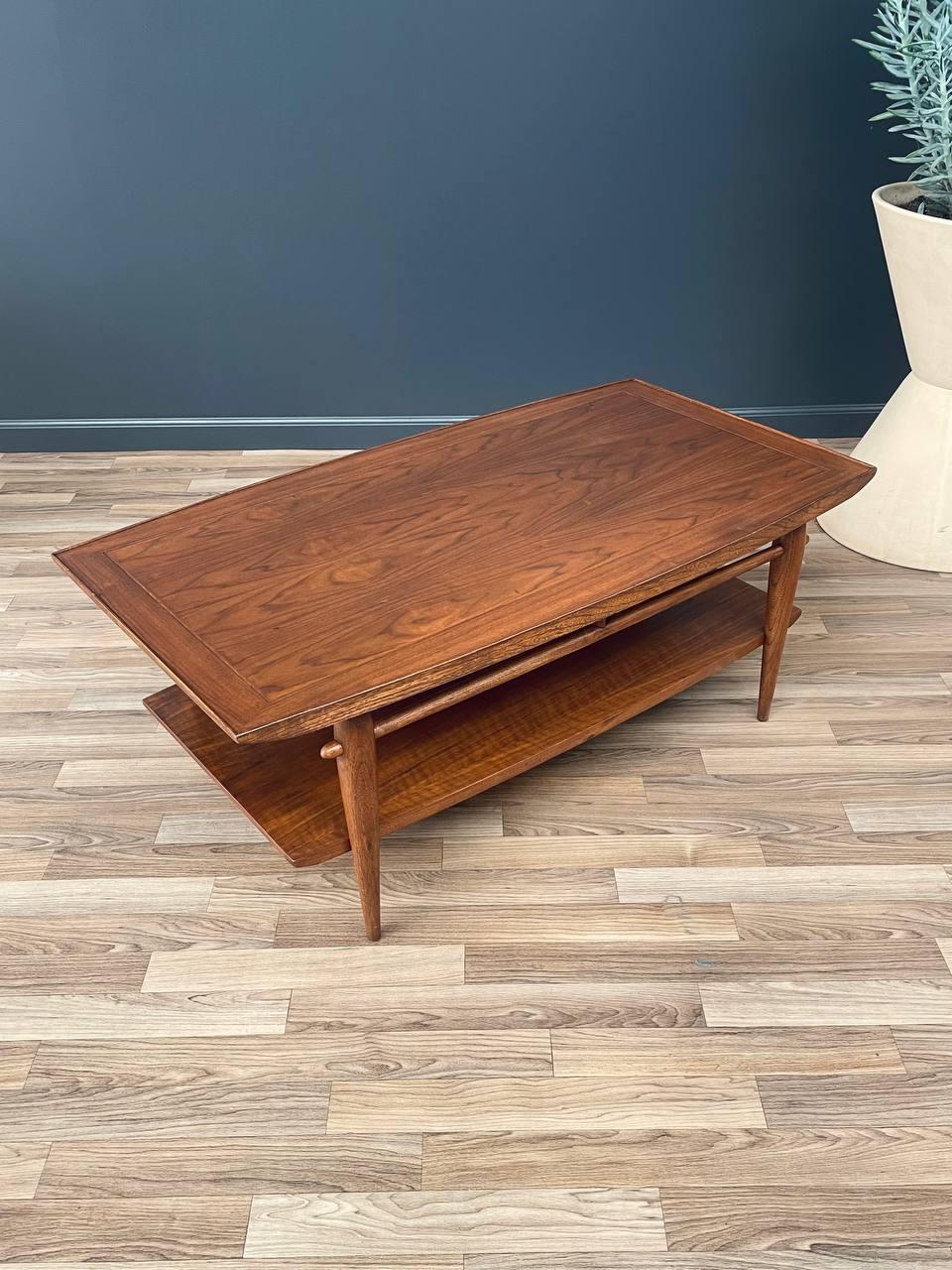 American Newly Refinished - Mid-Century Modern Two-Tier Walnut Coffee Table by Lane For Sale