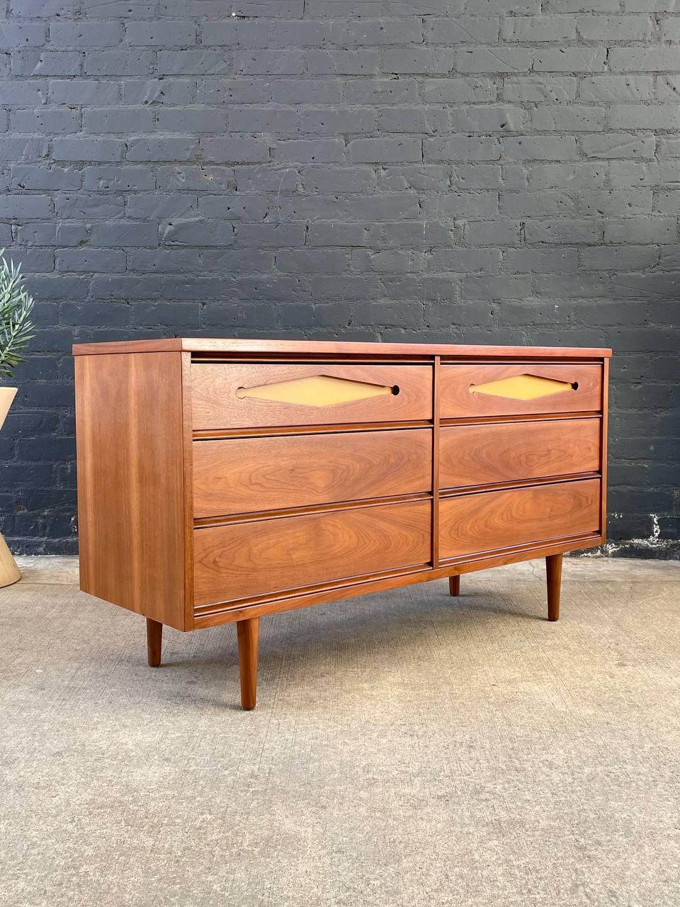 American Newly Refinished - Mid-Century Modern Two-Tone Dresser, c.1960’s