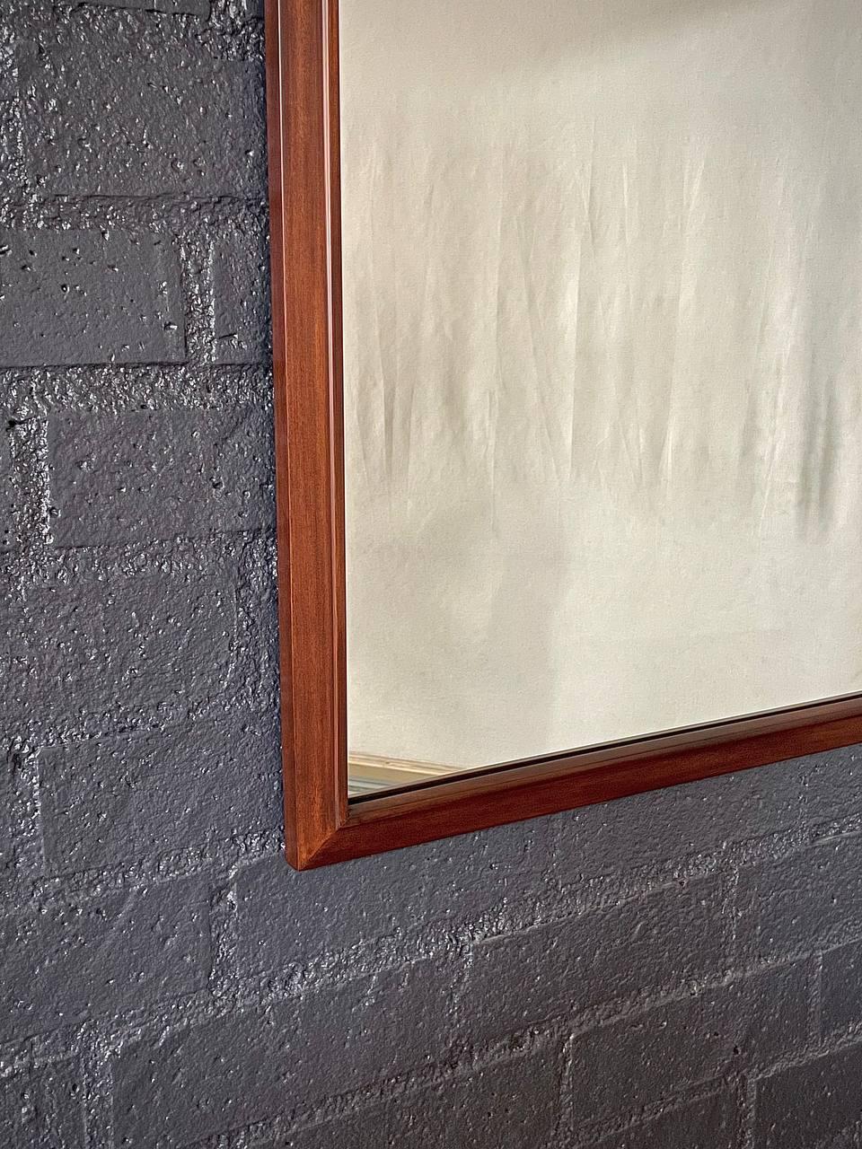 American Newly Refinished - Mid-Century Modern Wall-Hanging Sculpted Mirror