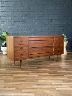 Newly Refinished - Mid-Century Modern Walnut 9-Drawer Dresser by Bassett