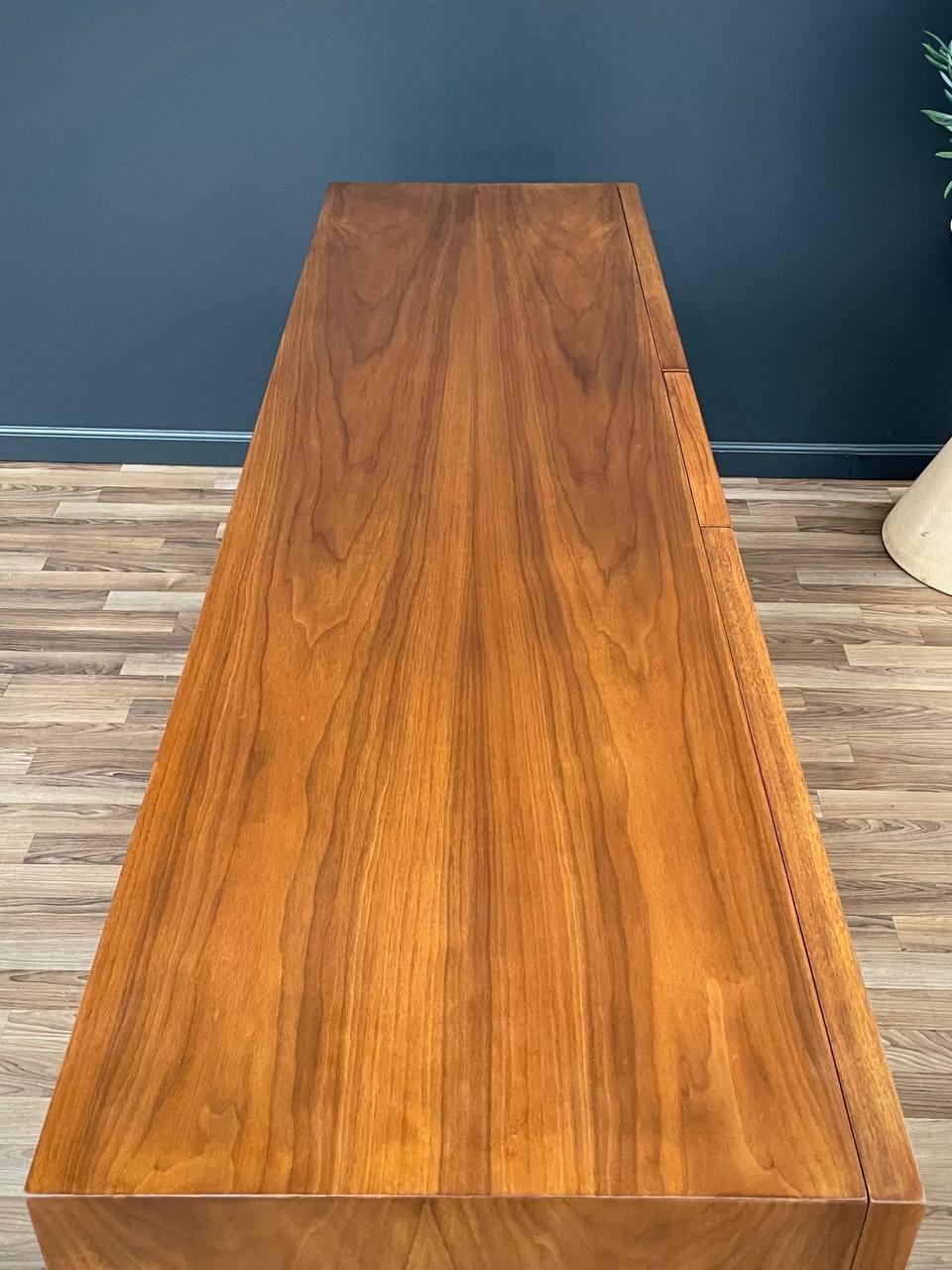 Newly Refinished - Mid-Century Modern Walnut 9-Drawer Dresser 1
