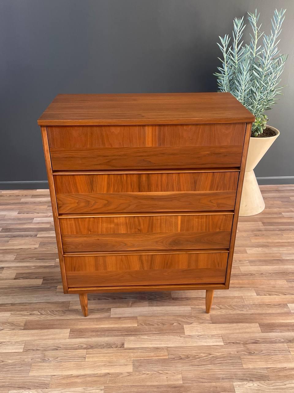 American Newly Refinished - Mid-Century Modern Walnut Bachelor Dresser For Sale