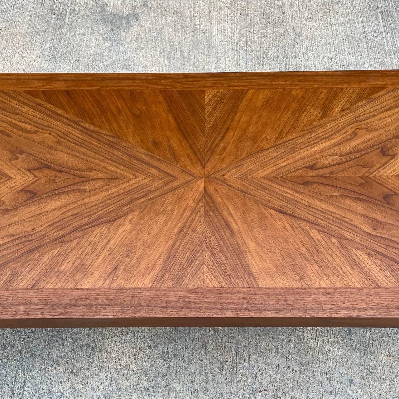 Newly Refinished - Mid-Century Modern Walnut Coffee Table by Lane For Sale 4