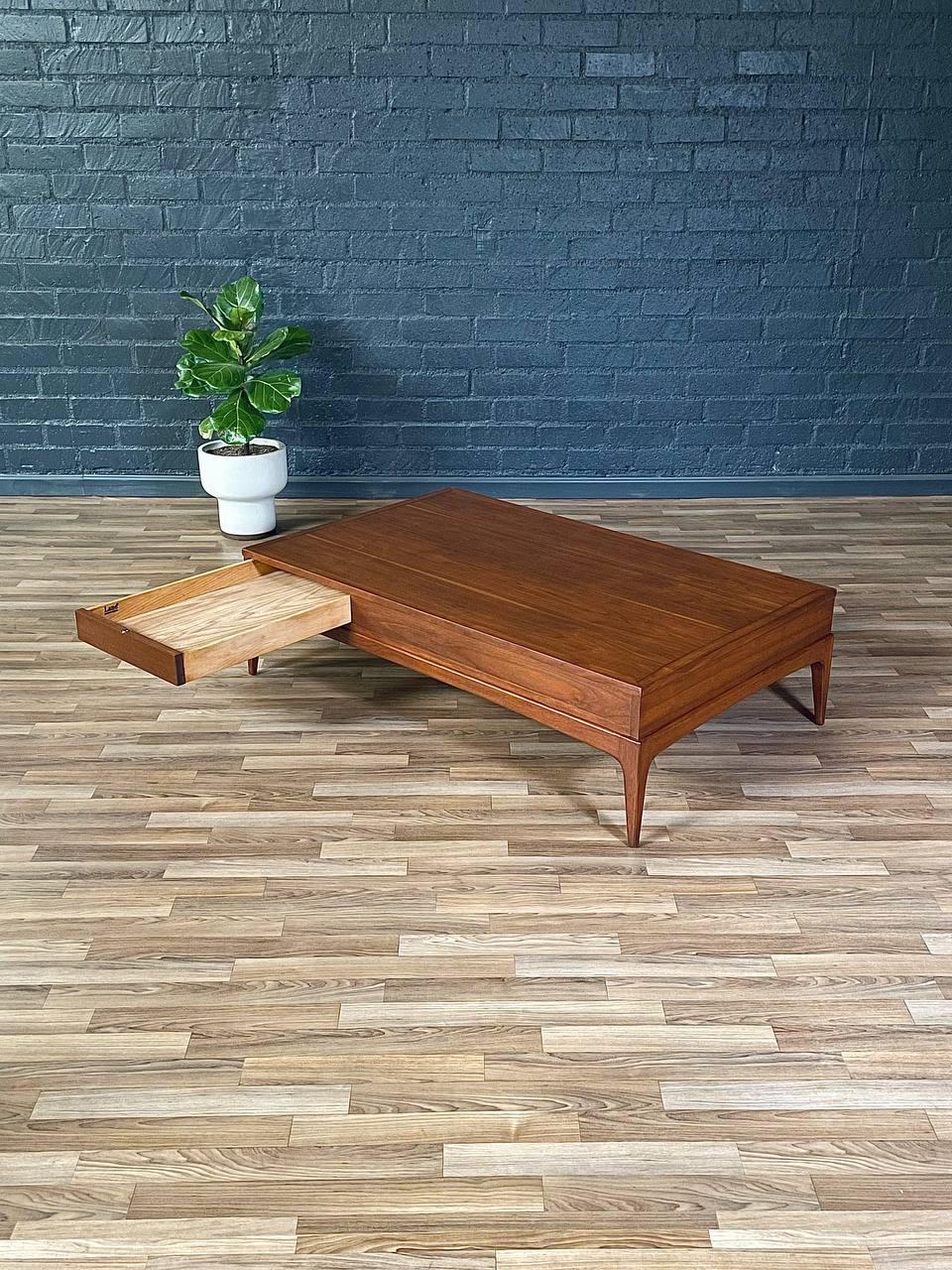 Mid-20th Century Newly Refinished - Mid-Century Modern Walnut Coffee Table by Lane