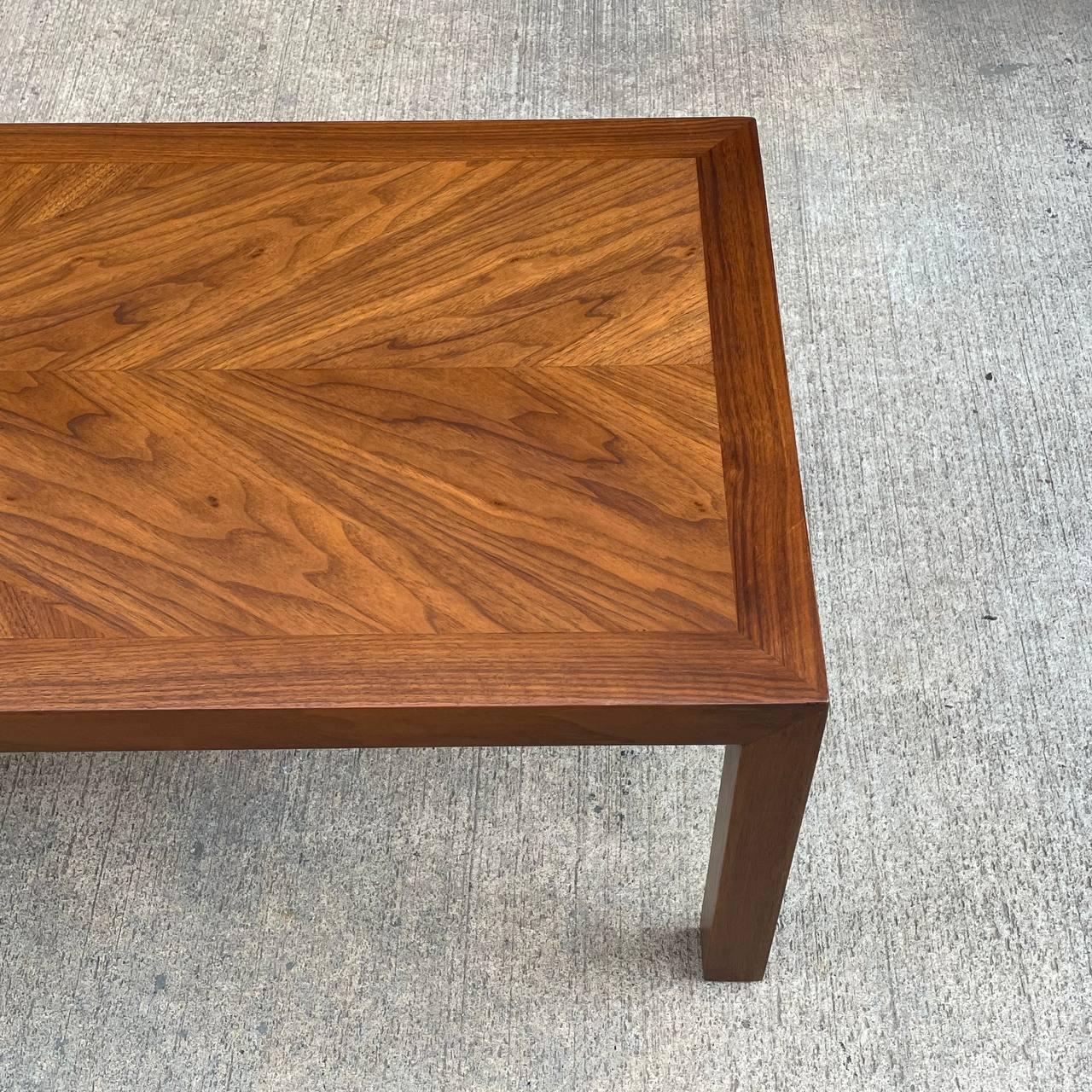Newly Refinished - Mid-Century Modern Walnut Coffee Table by Lane For Sale 2