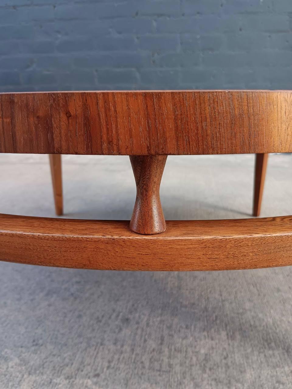 Newly Refinished -Mid-Century Modern Walnut Coffee Table Inlaid Bowtie Rosewood  For Sale 4