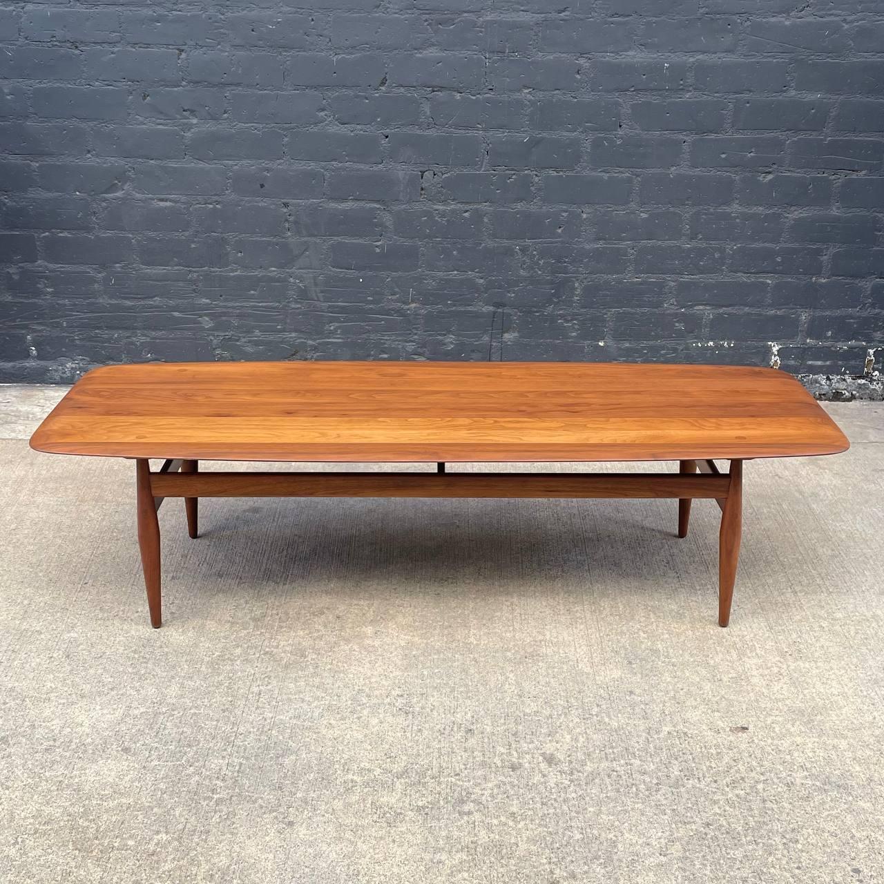 Newly Refinished Mid-Century Modern Walnut Coffee Table John Keal, Brown Saltman In Excellent Condition In Los Angeles, CA