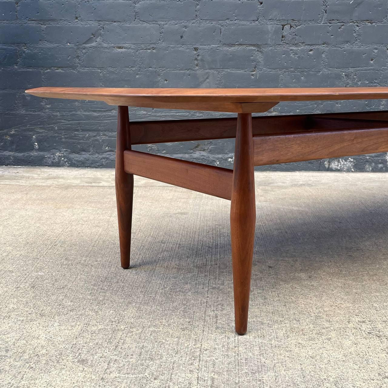 Newly Refinished Mid-Century Modern Walnut Coffee Table John Keal, Brown Saltman 4