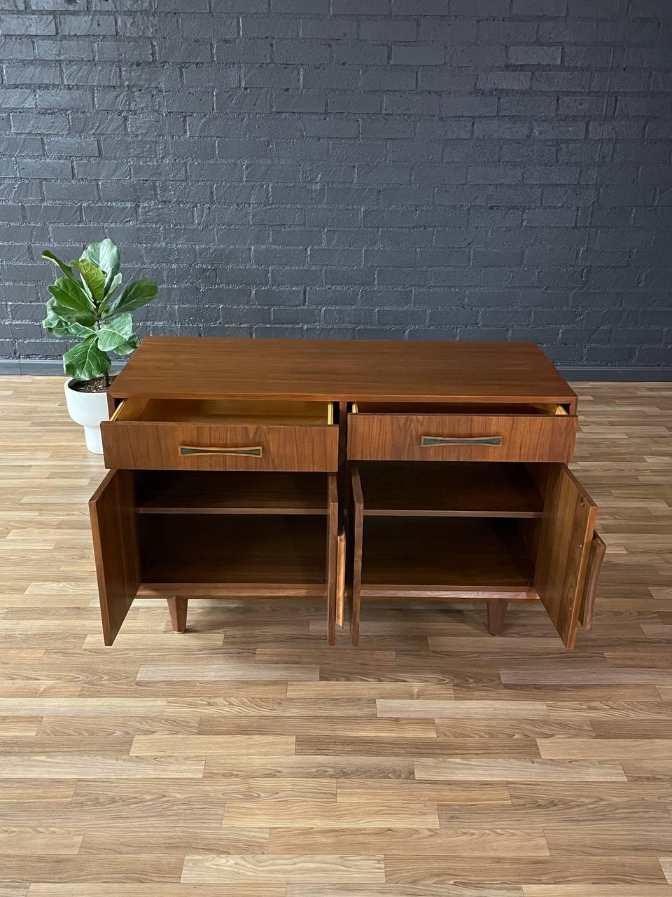 Resin Newly Refinished - Mid-Century Modern Walnut Credenza by Cal-Mode For Sale