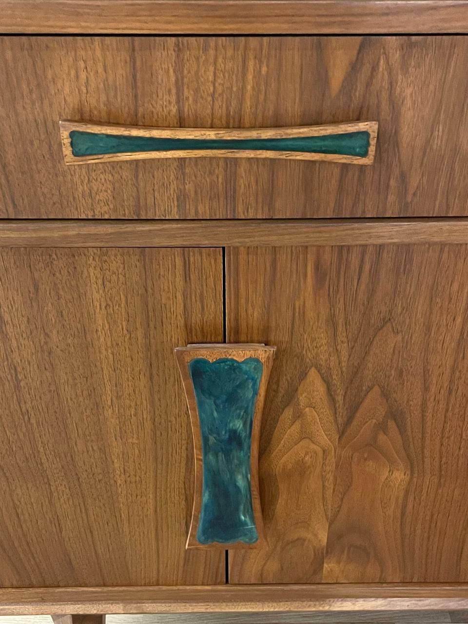 Newly Refinished - Mid-Century Modern Walnut Credenza by Cal-Mode For Sale 2