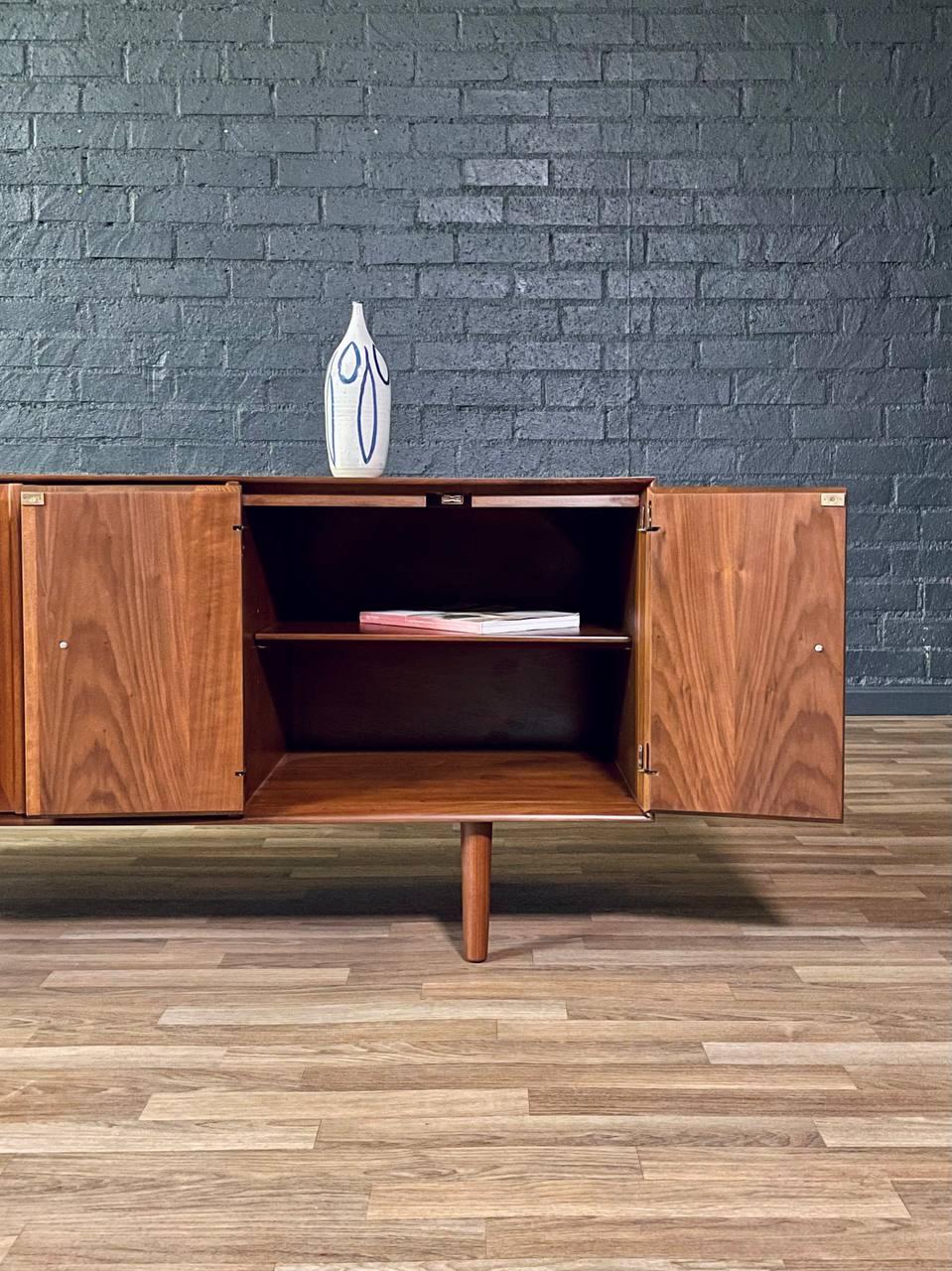 Newly Refinished - Mid-Century Modern Walnut Credenza by Ramseur For Sale 1