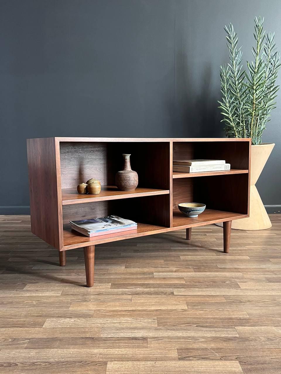 American Newly Refinished - Mid-Century Modern Walnut Credenza or Bookcase