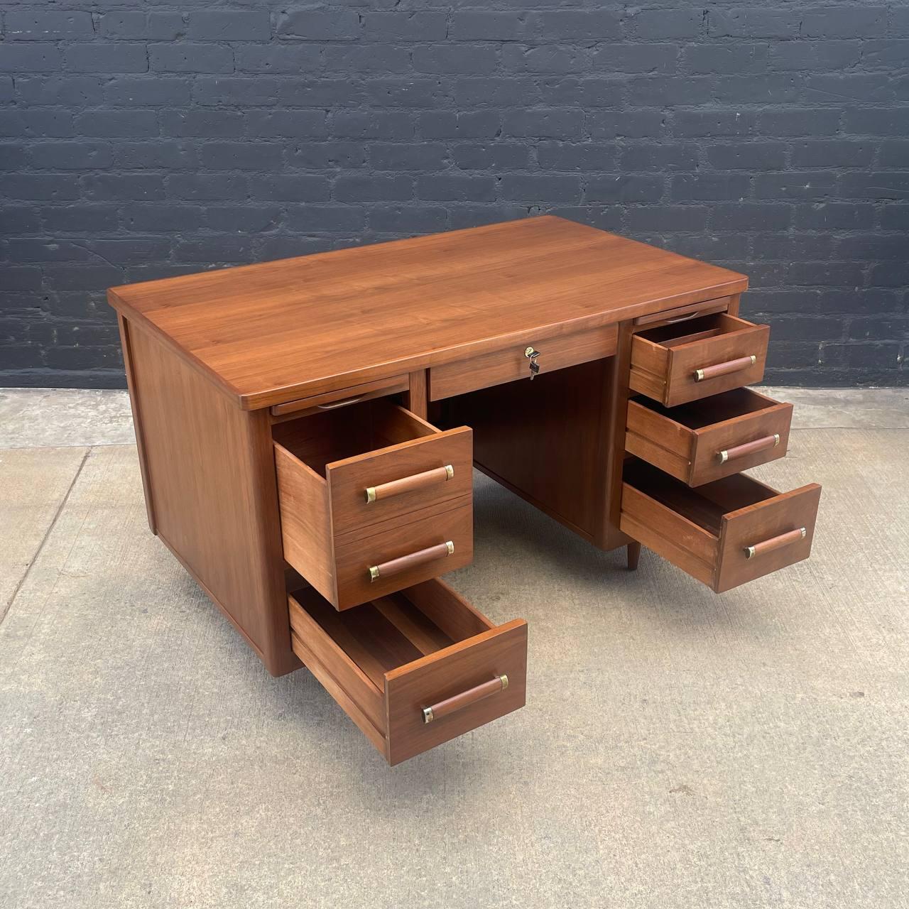 Mid-20th Century Newly Refinished - Mid-Century Modern Walnut Desk with Finished Back For Sale