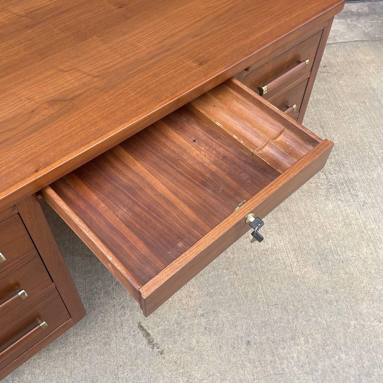 Newly Refinished - Mid-Century Modern Walnut Desk with Finished Back For Sale 1