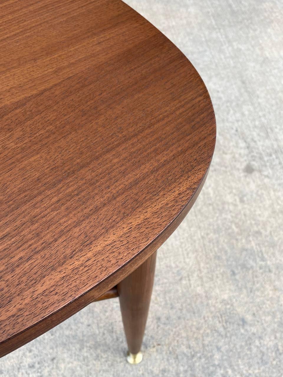 American Newly Refinished - Mid-Century Modern Walnut Guitar Pick Style Side Table For Sale