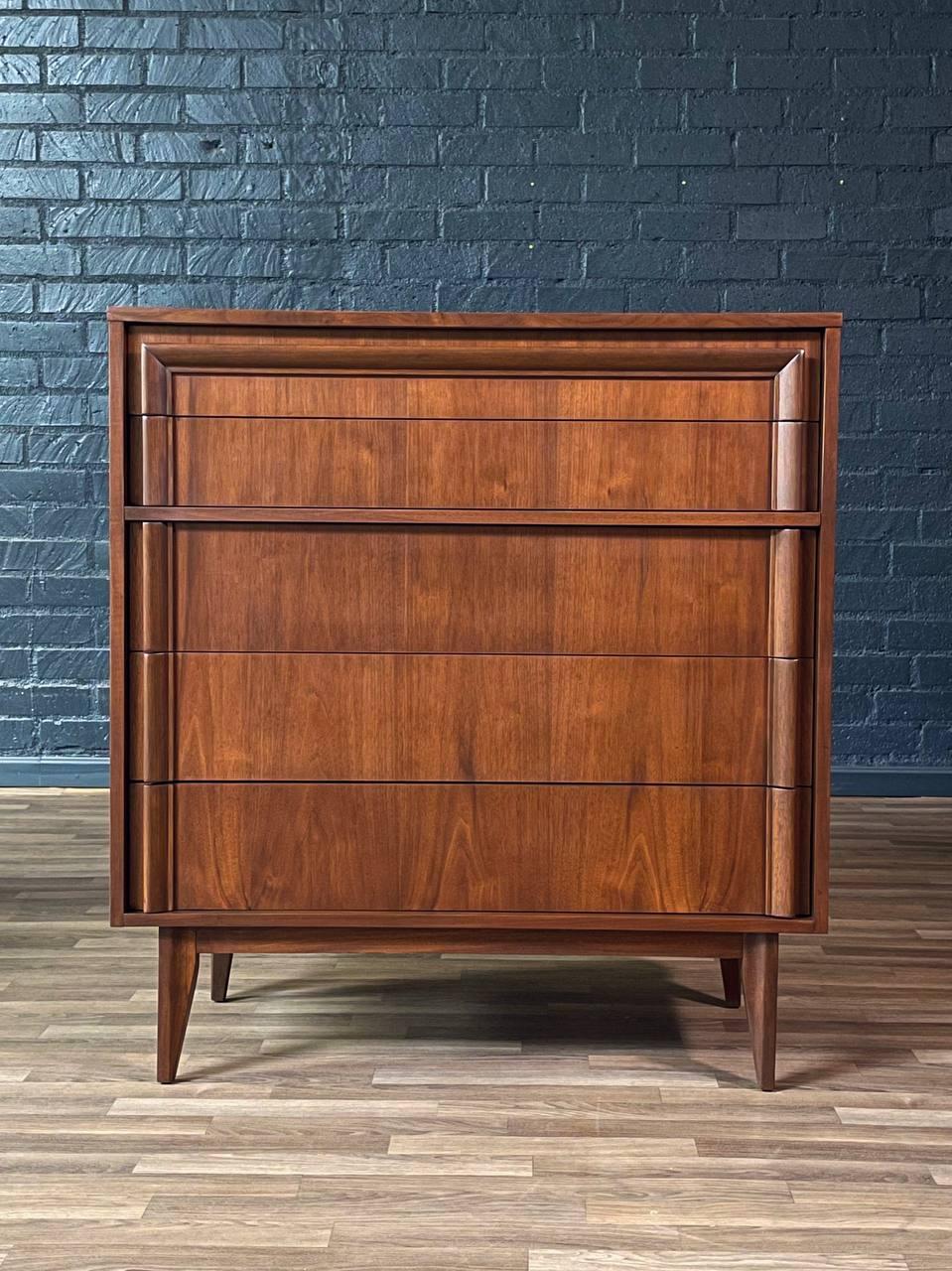 Newly Refinished - Mid-Century Modern Walnut Highboy Dresser by Basic Witz In condizioni ottime in vendita a Los Angeles, CA