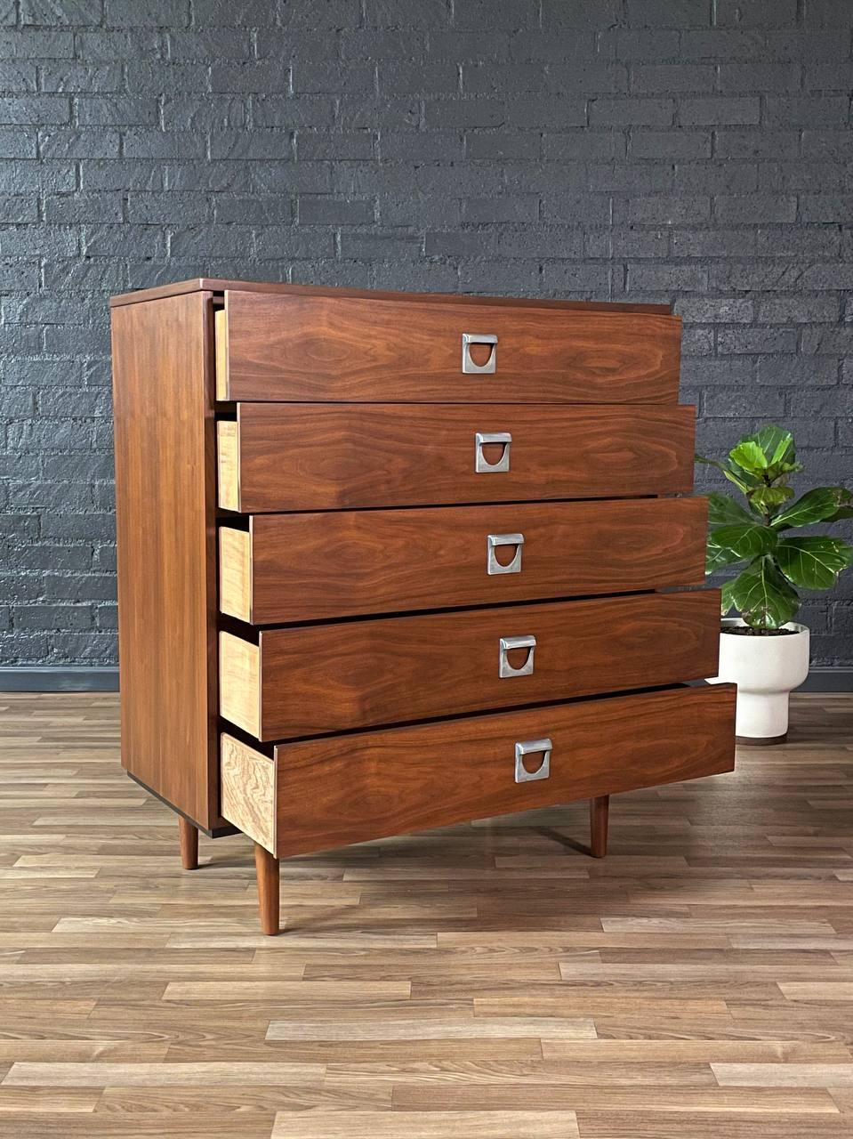 Newly Refinished - Mid-Century Modern Walnut Highboy Dresser by Dixie In Excellent Condition In Los Angeles, CA