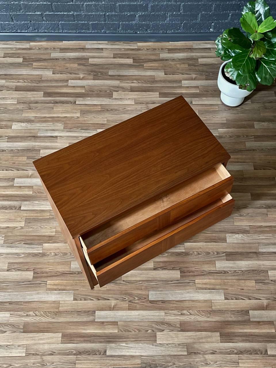 Mid-20th Century Newly Refinished - Mid-Century Modern Walnut Highboy Dresser by Ward Furniture