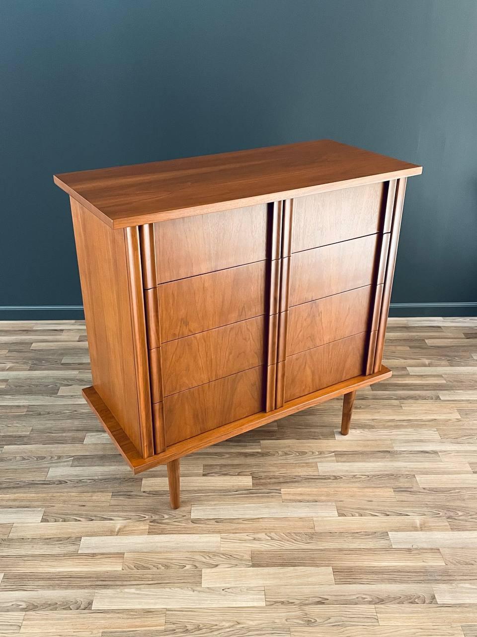 Newly Refinished - Mid-Century Modern Walnut Highboy Dresser  In Excellent Condition For Sale In Los Angeles, CA