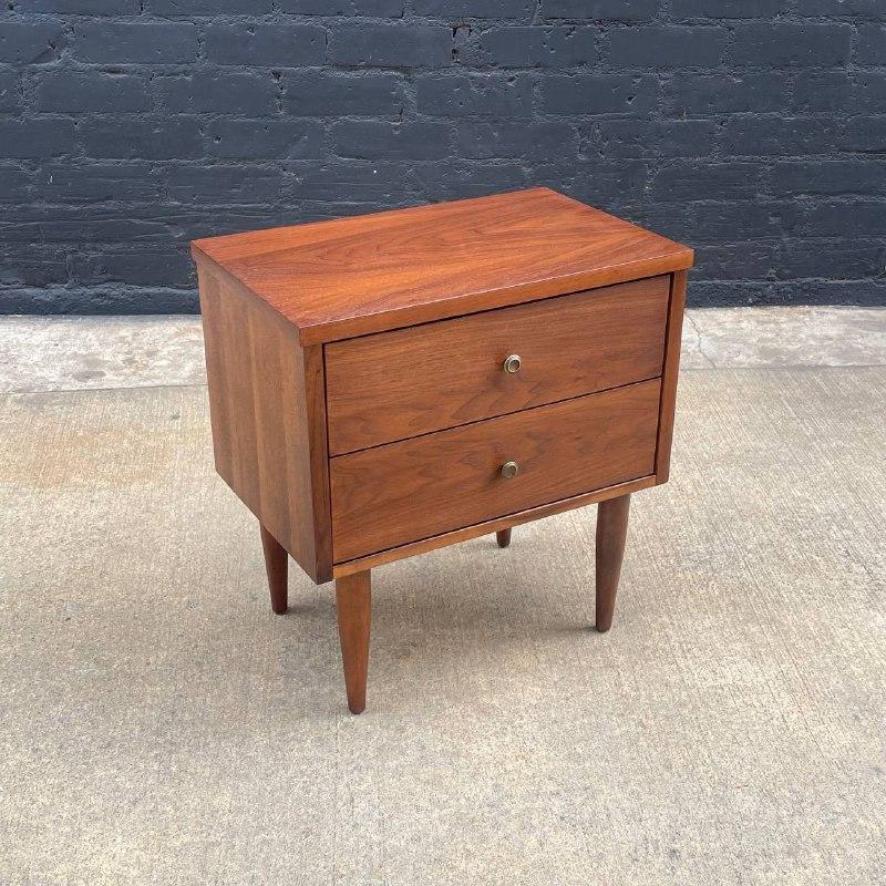American Newly Refinished - Mid-Century Modern Walnut Night Stand For Sale