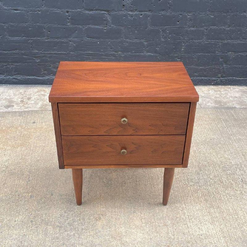 Mid-20th Century Newly Refinished - Mid-Century Modern Walnut Night Stand For Sale