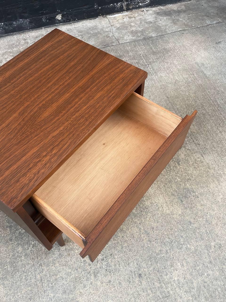 American Newly Refinished - Mid-Century Modern Walnut Night Stand with Bookcase For Sale