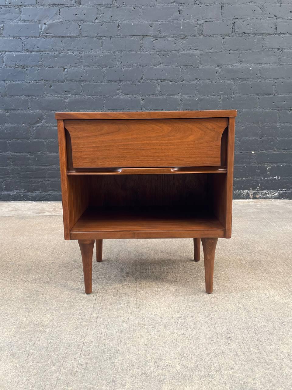 Mid-20th Century Newly Refinished - Mid-Century Modern Walnut Night Stand with Bookcase For Sale