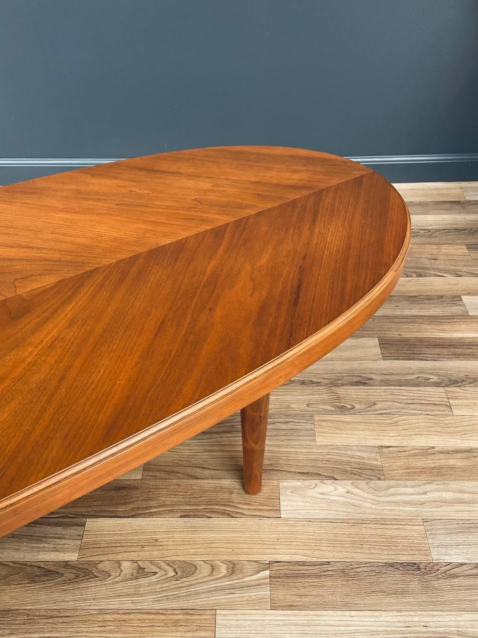 Newly Refinished - Mid-Century Modern Walnut Oval Coffee Table For Sale 3