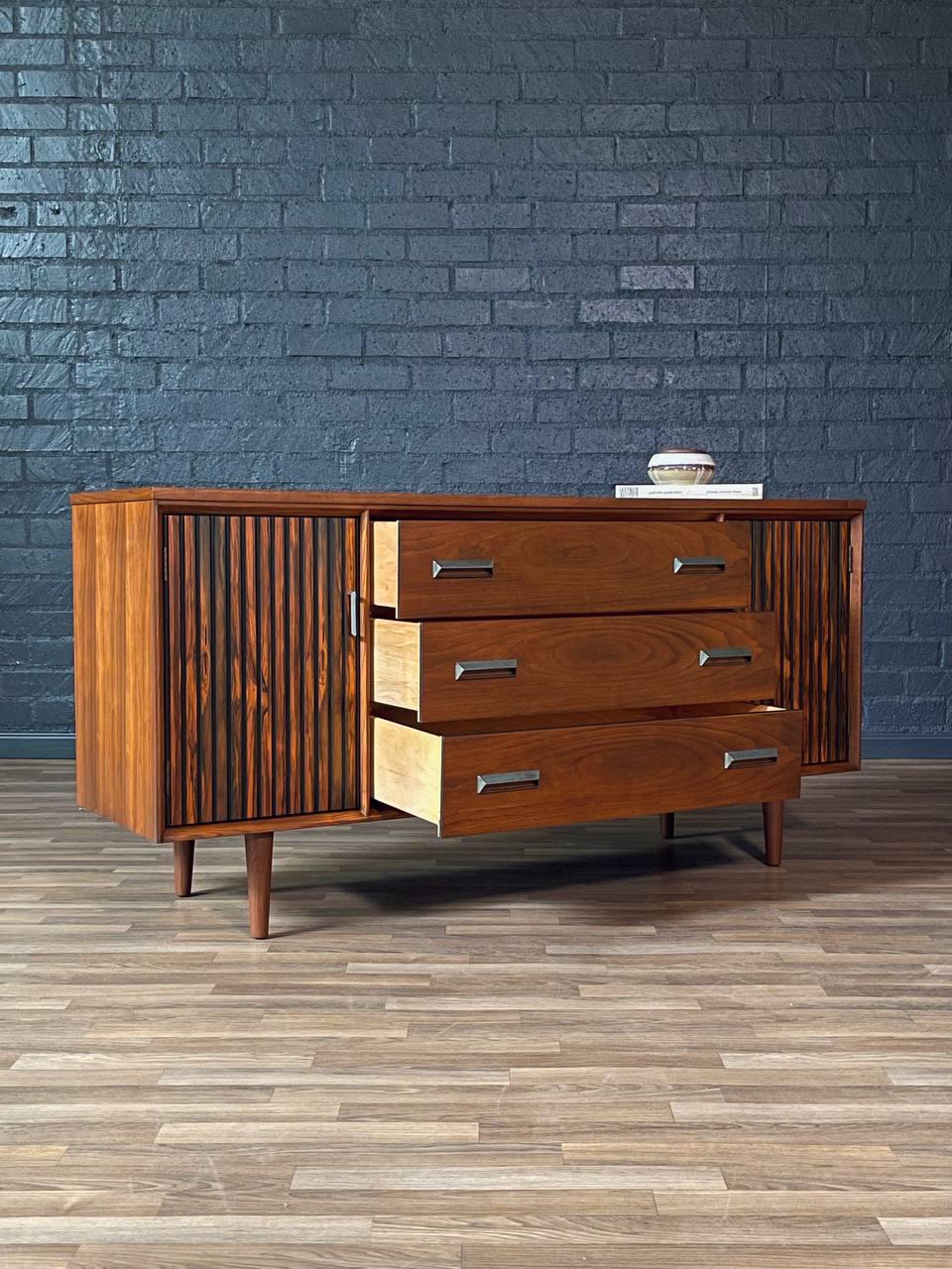 Newly Refinished - Mid-Century Modern Walnut & Rosewood Credenza In Excellent Condition For Sale In Los Angeles, CA