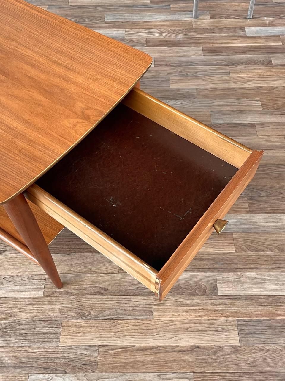 Newly Refinished - Mid-Century Modern Walnut Two-Tier Side Table by Mersman For Sale 3