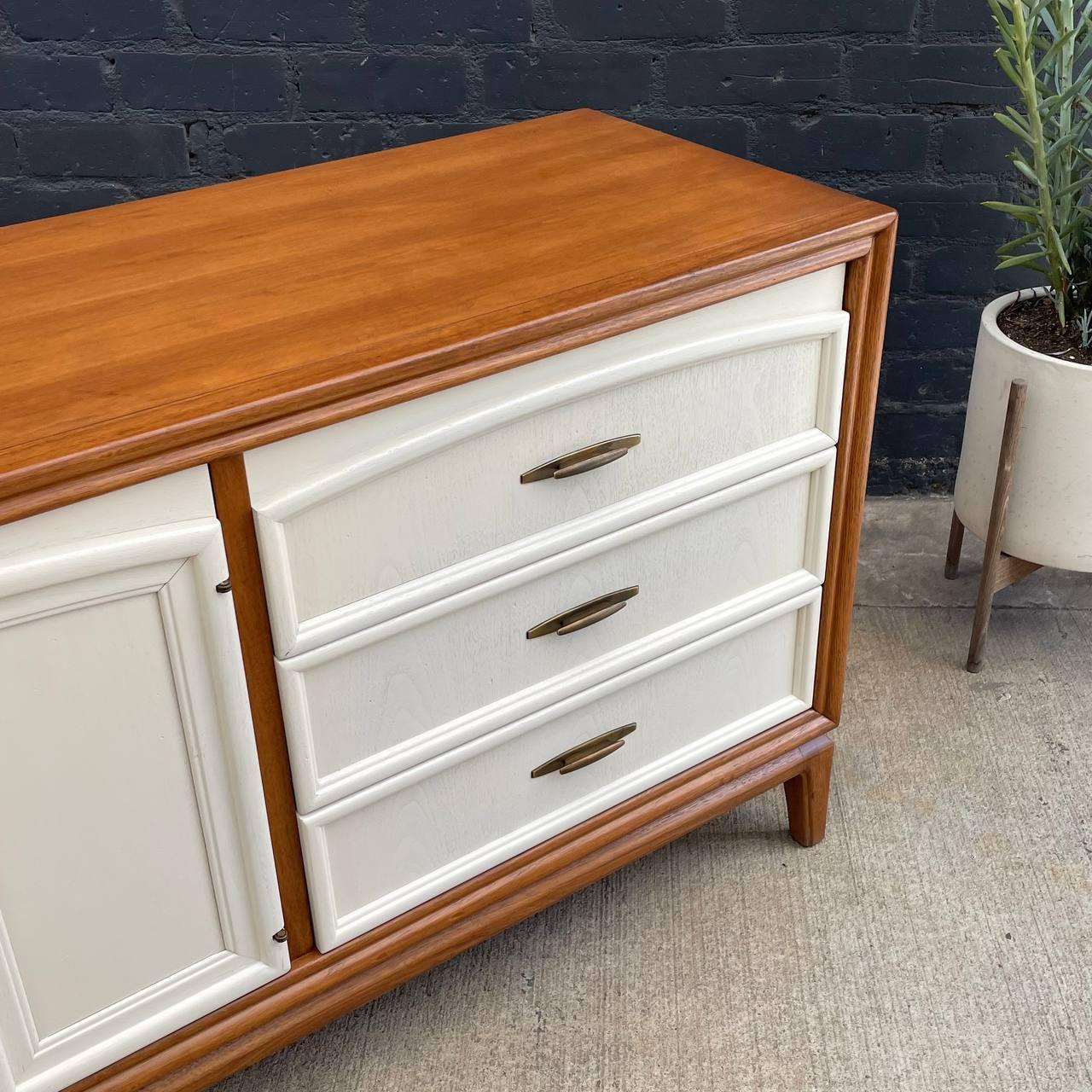 Mid-20th Century Newly Refinished - Mid-Century Modern Walnut Two-Tone Dresser by Thomasville For Sale