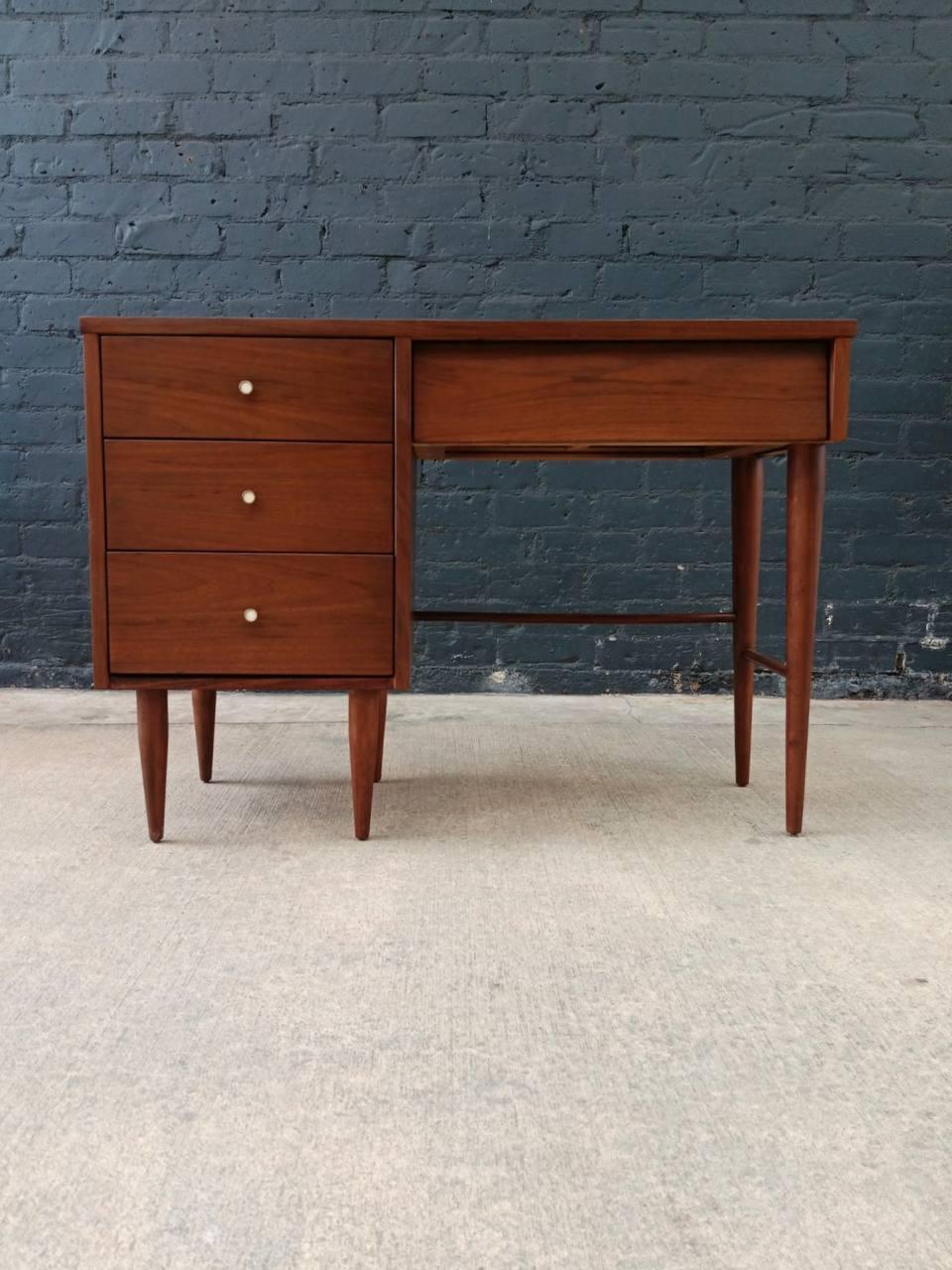 American Newly Refinished - Mid-Century Modern Walnut Writing Desk by Harmony House For Sale